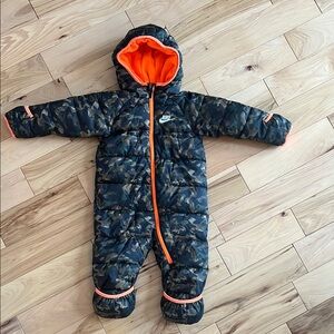 Nike Kids Camo and Bright Orange Footie